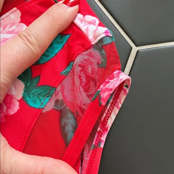 Betsey Johnson mesh bodice Off-Shoulder Swimsuit size small - Picture 5 of 13